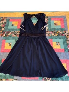 Jasmine $238 Navy Blue Woman size 10 Lace Accent Sleeveless Dress 100% Polyester